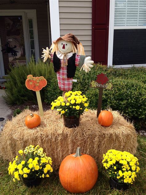 My Fall Yard Decor Yellow Mums Pumpkins Hay Bale And A Cute Fall Yard
