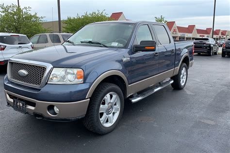 2006 Ford F-150 Lariat SuperCrew 4WD – Auto U.S. Direct
