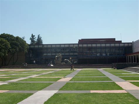 Lecciones para un proyecto de nación. Facultad de Arquitectura (Universidad Nacional Autónoma de ...