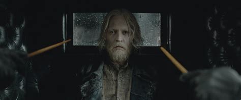 Segundo livro da saga de animais fantásticos, os crimes de grindelwald vem para deixar a história ainda melhor, inclusive dando mais eddie redmayne e o maravilhoso johnny depp. AToupeira » "Animais Fantásticos": Johnny Depp anuncia que está fora da franquia cinematográfica