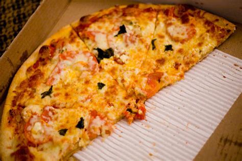 the best late night pizza in toronto