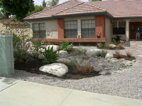 20 Xeriscape Front Yard Ideas Magzhouse
