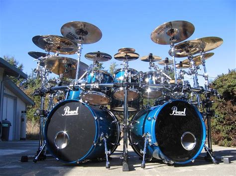 Nice Blue Pearl Drum Set With Images Pearl Drums Drums Percussion