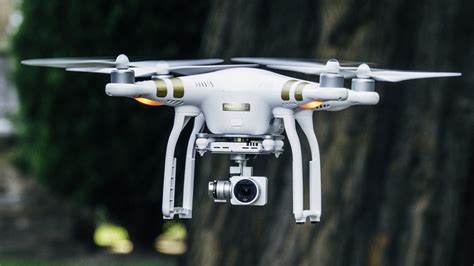 Dji Phantom 3 4k Review Review 2016 Pcmag Middle East