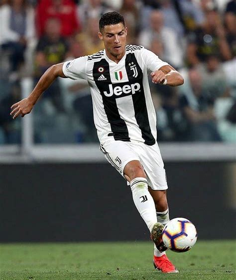 Cristiano ronaldo dos santos aveiro; Cristiano Ronaldo:Cristiano Ronaldo Vs Lionel Messi - An Epic Rivalry Where Football Has Been ...