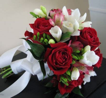 Download the perfect bouquet of flowers pictures. 67 Trendy Flowers Bouquet Prom | Prom flowers bouquet ...