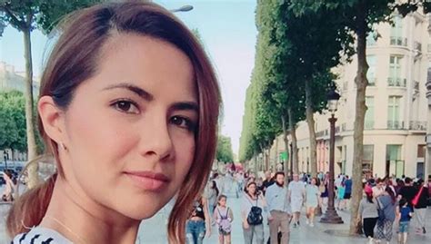 Rupanya ini punca netizen syak noor nabila engku emran bercinta. Noor Nabila, Sharnaaz Ahmad Dedah Jantina Anak - Media Hiburan
