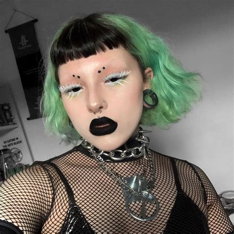 Instagram Post By Mags Nov 28 2019 At 532pm Utc Edgy Makeup Punk