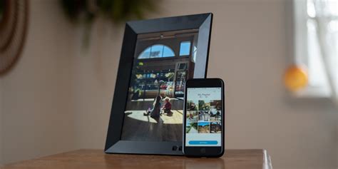 Nixplay Smart Photo Frame Review Elegant And Easy To Use