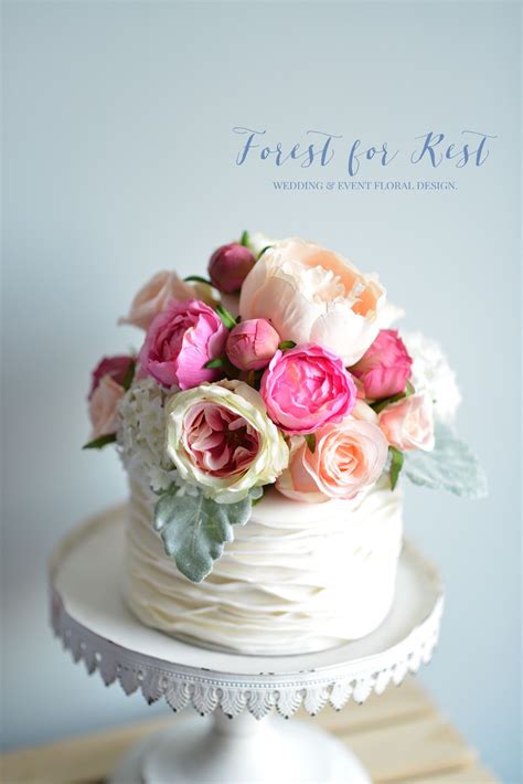 Silk Flowers For Wedding Cake Jenniemarieweddings