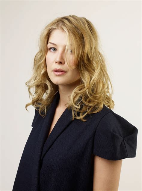 Rosamund Pike Pictures Gallery 3 Film Actresses