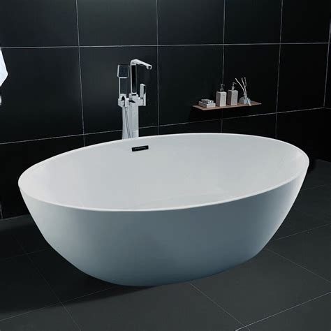 54.7 inches long x 28.3 inches wide x 28.7 inches tall 55" x 32" Freestanding Soaking Bathtub in 2020 | Soaking ...