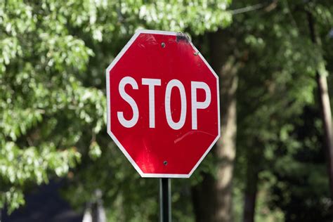 where to stop at intersections controlled by a stop sign — social driving academy