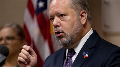 El Paso DA plans to appeal judge's dismissal of migrant 'riot' cases