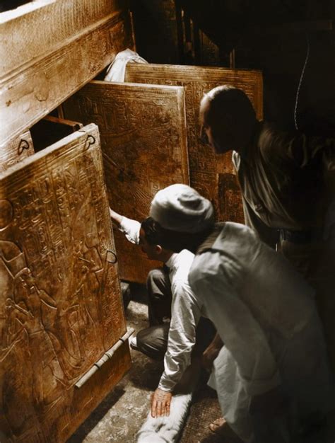 Colourized Photos Of The Discovery Of The Tomb Of King Tut Egypt