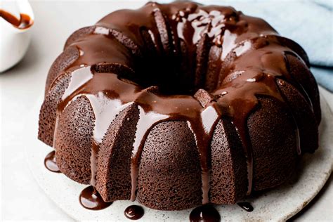Chocolate Glaze Recipe For Cakes And Desserts
