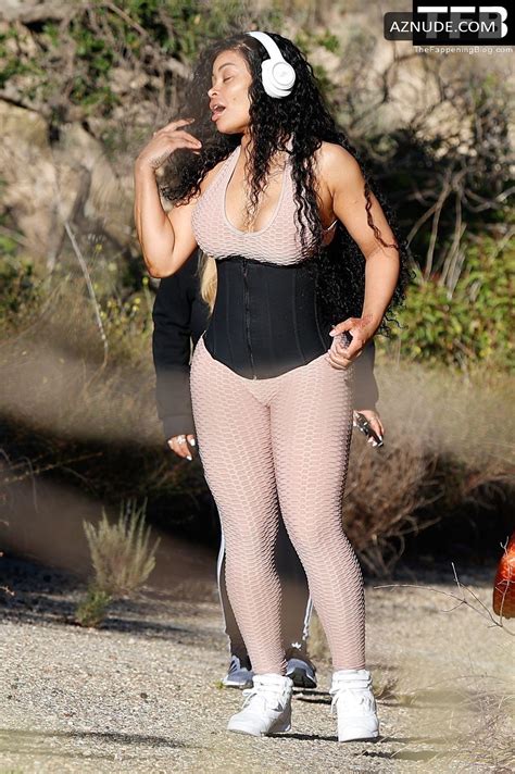 Blac Chyna Sexy Seen Showing Off Her Big Booty Wearing Tights In Malibu Aznude