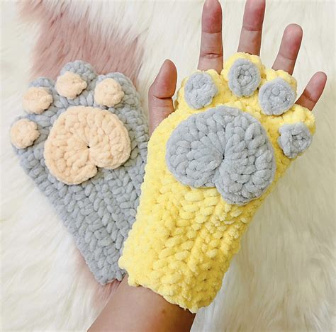 Ravelry Fingerless Paw Gloves Pattern By Mei Shree