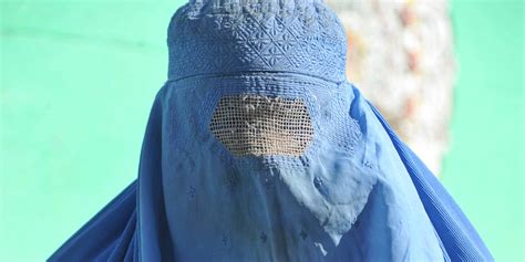 Muslims Around The World Do Not Support Full Face Burqa Study Finds