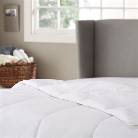 Pinzon primaloft down alternative comforter Pinzon Basics Hypoallergenic Down Alternative Year Round ...