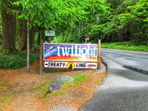 Twilight Tour In Forks Always Up For An Adventure Forks Washington