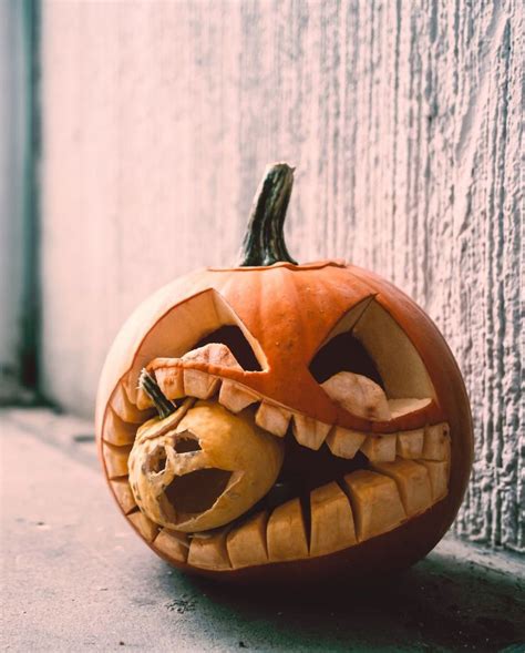 75 Pumpkin Carving Ideas That Will Impress All Of Your Neighbors