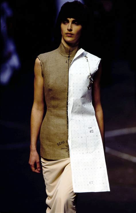 Maison Margiela Fall 1997 Ready To Wear Collection Vogue Deconstruction Fashion Fashion