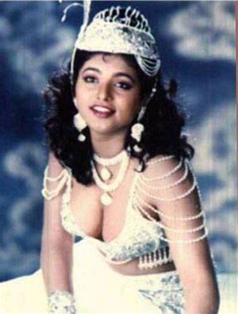 Actress Rojas Hot And Sexy In Saree Veethi