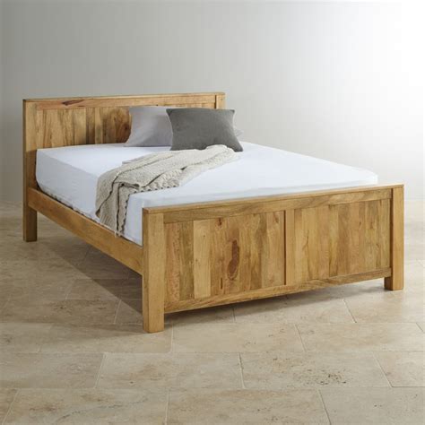 Mango bedroom is a mango veneer and solid wood collection. Mantis Light Natural Solid Mango Double Bed