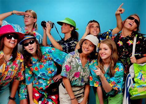 Everyone takes turns guessing until someone reaches the correct answer. Day 300- Tacky tourist day! | October 27, 300/365 (1031 ...