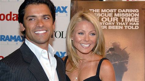 Kelly Ripa Serves Her Husband Breakfast In Bed Wait What The