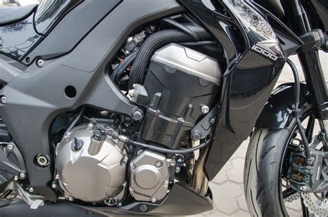 Cận Cảnh Kawasaki Z1000 2015 Black Edition Tại Hà Nội Tinmoi