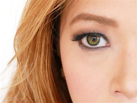 Best Eyeliner Color For Green Eyes Blonde Hair Merrylldesign