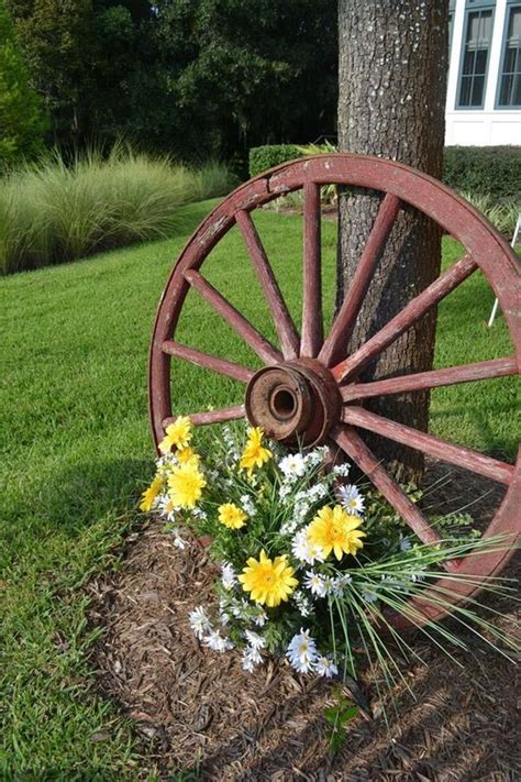 Rustic backyard ideas shabby chic garden decor outdoorrustic room. 20+ Gorgeous Cheap Front Yard Decorating with Wagon Wheel - Art and Decoration Ideas | Rustic ...