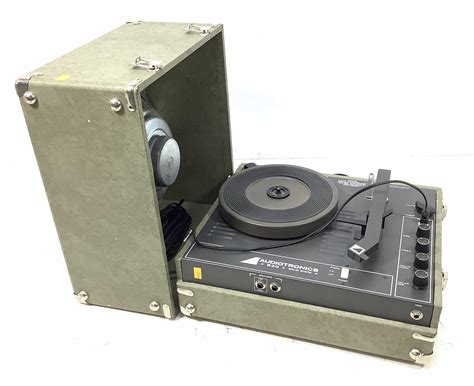 Lot Audiotronics Portable Record Player
