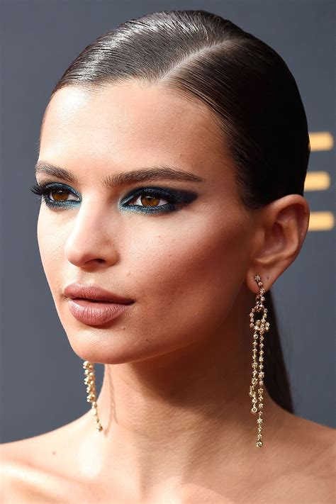 The Best Beauty At The Emmys With Images Makeup Red Carpet