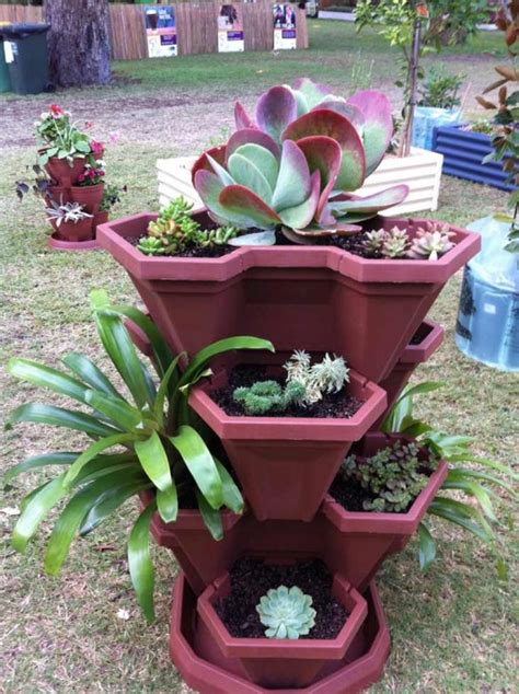 How To Grow Pretty Flowers In Vertical Gardening Pots With Stack A Pots