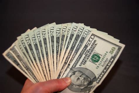 Let's now switch our attention to a scenario where it is possible to get the best of both worlds. Rewards credit cards earn extra money - The Art of Frugal ...