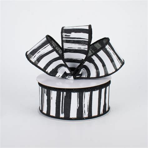 15 Distressed Stripe Ribbon Black And White 10 Yards Q916109 01