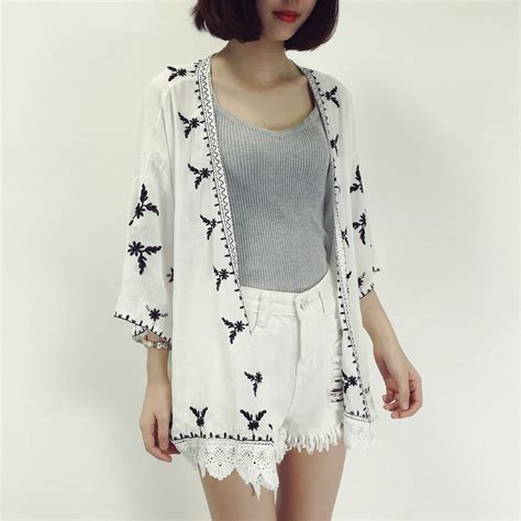 2021 Loose Embroidery Lace Tassel Kimono Cardigan Shawl Short Shirts