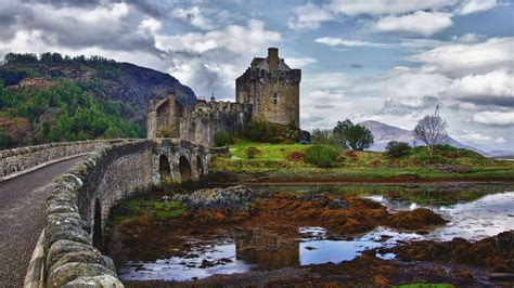 Eilean Donan Castle 13th Century Scotland Castle Castles