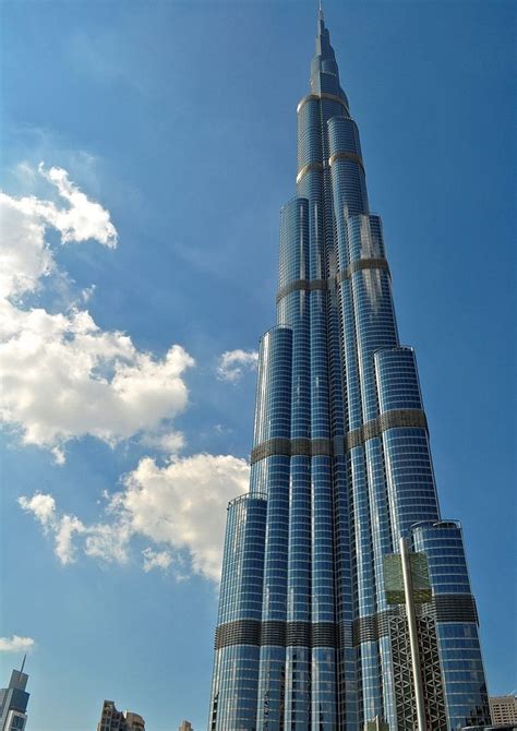 An Amazing Bottom Up View Of Burj Khalifa Dubai Amazing Architecture