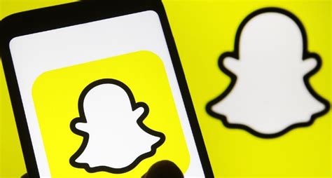 Snapchats Ai Chatbot Posts Mysterious Story Sparks Panic Among Users