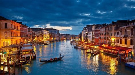 54 Venice By Night Wallpaper Wallpapersafari
