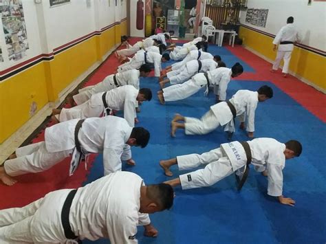 academia escola de artes marciais aski aldeia santarém pa avenida mendonça furtado 2399
