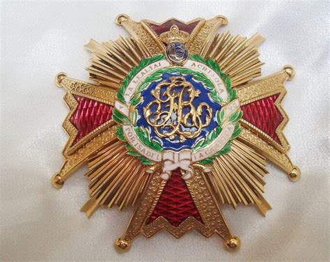 Coro Order Of Isabella The Catholic Red Enamel Cross Medallion Brooch