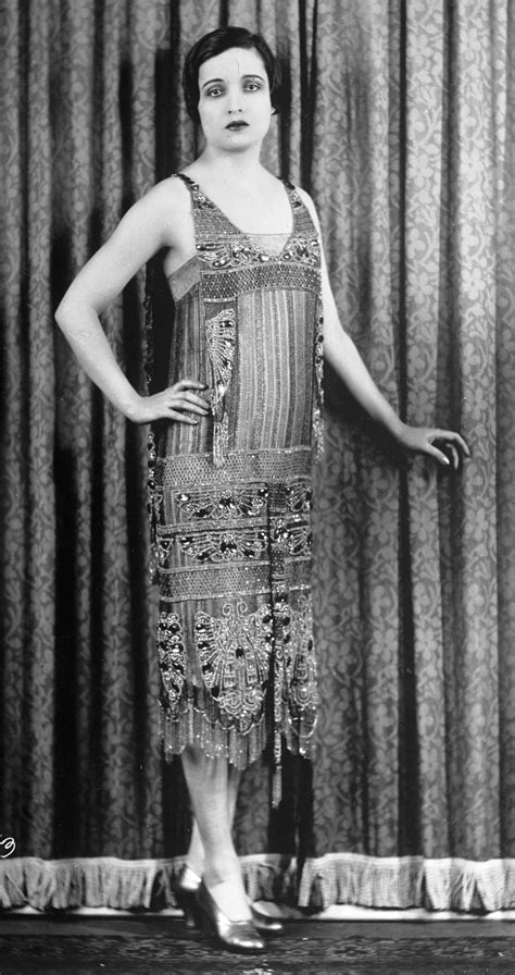 Actress Alice Joyce In Awesome Dress 1920s Fashion Evening Dresses