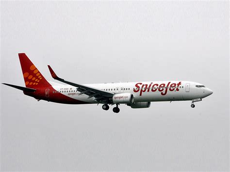 Spicejet Places An Order For 100 Boeing 737 8 Max Aircraft Forbes India