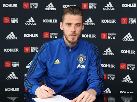 David De Gea Signs New Long Term Contract With Manchester United