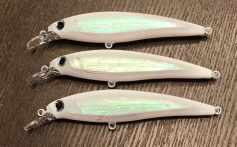Ghost Minnow 100 Suspending Fishing Lures Fly Fishing Paracord Knife